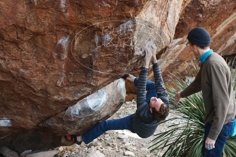 Bouldering in Hueco Tanks on 12/21/2018 with Blue Lizard Climbing and Yoga
Filename: SRM_20181221_1209230.jpg
Aperture: f/3.5
Shutter Speed: 1/320
Body: Canon EOS-1D Mark II
Lens: Canon EF 50mm f/1.8 II