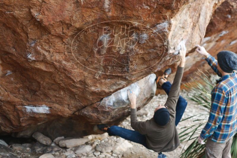 Bouldering in Hueco Tanks on 12/21/2018 with Blue Lizard Climbing and Yoga
Filename: SRM_20181221_1213440.jpg
Aperture: f/3.5
Shutter Speed: 1/320
Body: Canon EOS-1D Mark II
Lens: Canon EF 50mm f/1.8 II