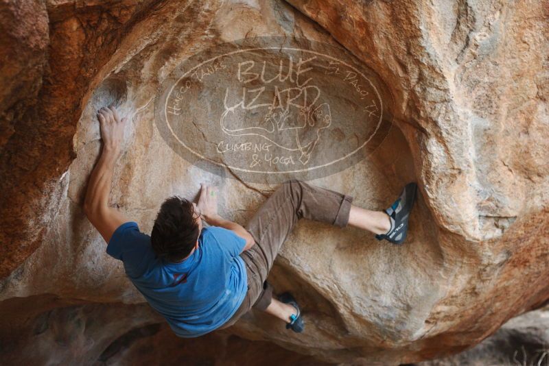 Bouldering in Hueco Tanks on 12/21/2018 with Blue Lizard Climbing and Yoga
Filename: SRM_20181221_1349510.jpg
Aperture: f/3.5
Shutter Speed: 1/250
Body: Canon EOS-1D Mark II
Lens: Canon EF 50mm f/1.8 II
