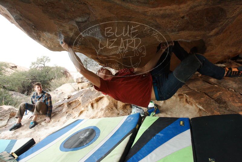 Bouldering in Hueco Tanks on 12/21/2018 with Blue Lizard Climbing and Yoga
Filename: SRM_20181221_1606430.jpg
Aperture: f/6.3
Shutter Speed: 1/250
Body: Canon EOS-1D Mark II
Lens: Canon EF 16-35mm f/2.8 L