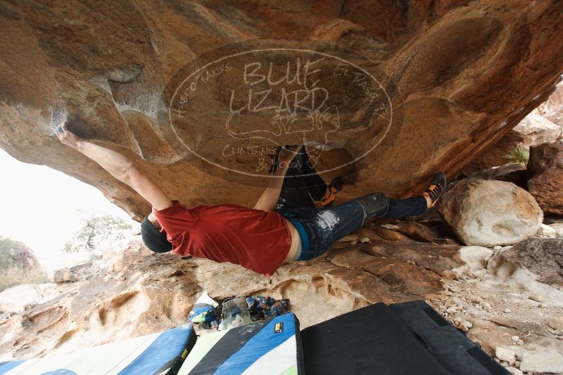 Bouldering in Hueco Tanks on 12/21/2018 with Blue Lizard Climbing and Yoga
Filename: SRM_20181221_1629120.jpg
Aperture: f/3.5
Shutter Speed: 1/250
Body: Canon EOS-1D Mark II
Lens: Canon EF 16-35mm f/2.8 L