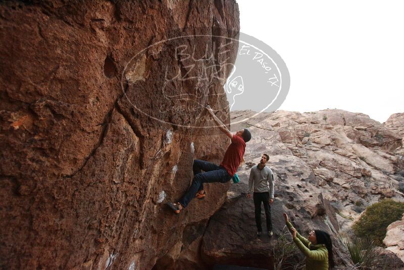 Bouldering in Hueco Tanks on 12/21/2018 with Blue Lizard Climbing and Yoga
Filename: SRM_20181221_1753470.jpg
Aperture: f/4.0
Shutter Speed: 1/200
Body: Canon EOS-1D Mark II
Lens: Canon EF 16-35mm f/2.8 L