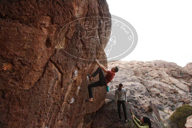 Bouldering in Hueco Tanks on 12/21/2018 with Blue Lizard Climbing and Yoga
Filename: SRM_20181221_1753530.jpg
Aperture: f/4.0
Shutter Speed: 1/200
Body: Canon EOS-1D Mark II
Lens: Canon EF 16-35mm f/2.8 L