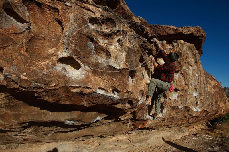 Bouldering in Hueco Tanks on 12/22/2018 with Blue Lizard Climbing and Yoga
Filename: SRM_20181222_0954370.jpg
Aperture: f/5.6
Shutter Speed: 1/500
Body: Canon EOS-1D Mark II
Lens: Canon EF 16-35mm f/2.8 L