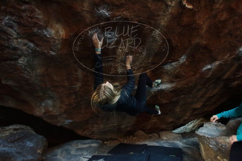 Bouldering in Hueco Tanks on 12/22/2018 with Blue Lizard Climbing and Yoga
Filename: SRM_20181222_1123381.jpg
Aperture: f/2.8
Shutter Speed: 1/160
Body: Canon EOS-1D Mark II
Lens: Canon EF 16-35mm f/2.8 L