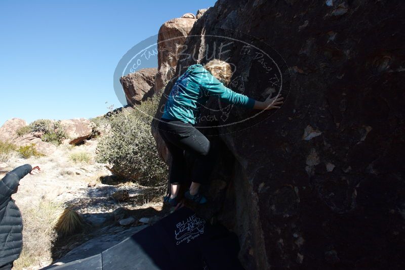 Bouldering in Hueco Tanks on 12/22/2018 with Blue Lizard Climbing and Yoga
Filename: SRM_20181222_1323570.jpg
Aperture: f/5.6
Shutter Speed: 1/500
Body: Canon EOS-1D Mark II
Lens: Canon EF 16-35mm f/2.8 L