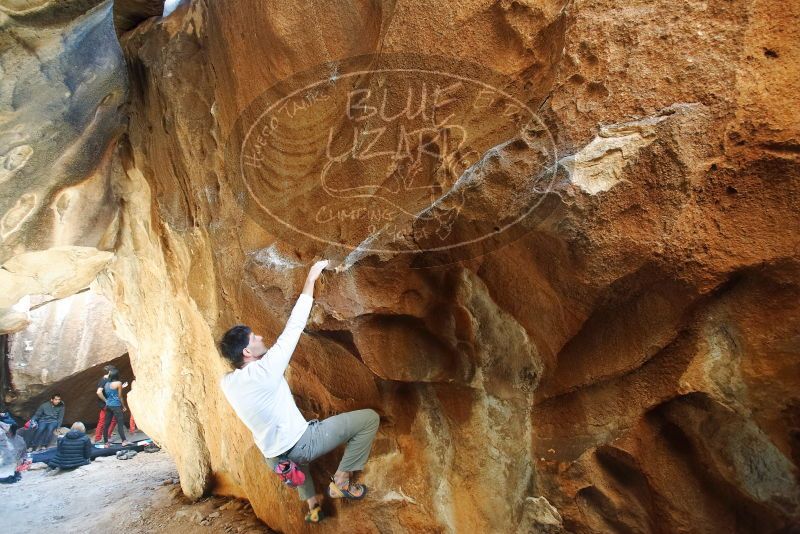 Bouldering in Hueco Tanks on 12/22/2018 with Blue Lizard Climbing and Yoga
Filename: SRM_20181222_1449120.jpg
Aperture: f/4.0
Shutter Speed: 1/80
Body: Canon EOS-1D Mark II
Lens: Canon EF 16-35mm f/2.8 L
