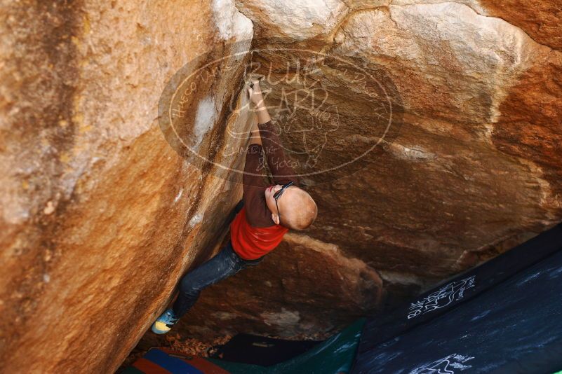 Bouldering in Hueco Tanks on 12/24/2018 with Blue Lizard Climbing and Yoga
Filename: SRM_20181224_1117110.jpg
Aperture: f/2.8
Shutter Speed: 1/250
Body: Canon EOS-1D Mark II
Lens: Canon EF 50mm f/1.8 II