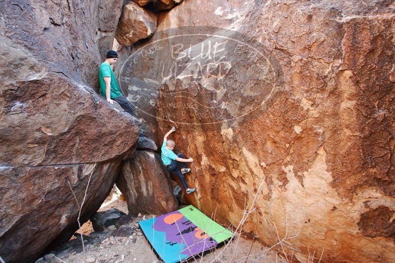 Bouldering in Hueco Tanks on 12/24/2018 with Blue Lizard Climbing and Yoga
Filename: SRM_20181224_1627070.jpg
Aperture: f/4.0
Shutter Speed: 1/160
Body: Canon EOS-1D Mark II
Lens: Canon EF 16-35mm f/2.8 L
