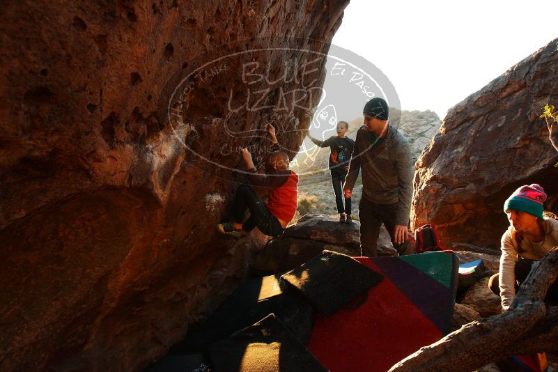 Bouldering in Hueco Tanks on 12/24/2018 with Blue Lizard Climbing and Yoga

Filename: SRM_20181224_1753310.jpg
Aperture: f/5.6
Shutter Speed: 1/200
Body: Canon EOS-1D Mark II
Lens: Canon EF 16-35mm f/2.8 L