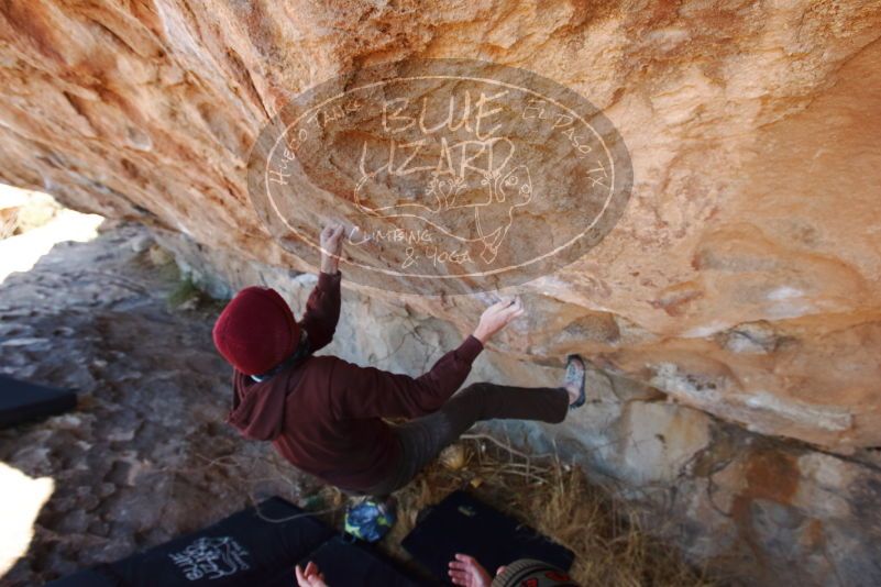 Bouldering in Hueco Tanks on 12/30/2018 with Blue Lizard Climbing and Yoga
Filename: SRM_20181230_1246020.jpg
Aperture: f/5.0
Shutter Speed: 1/250
Body: Canon EOS-1D Mark II
Lens: Canon EF 16-35mm f/2.8 L