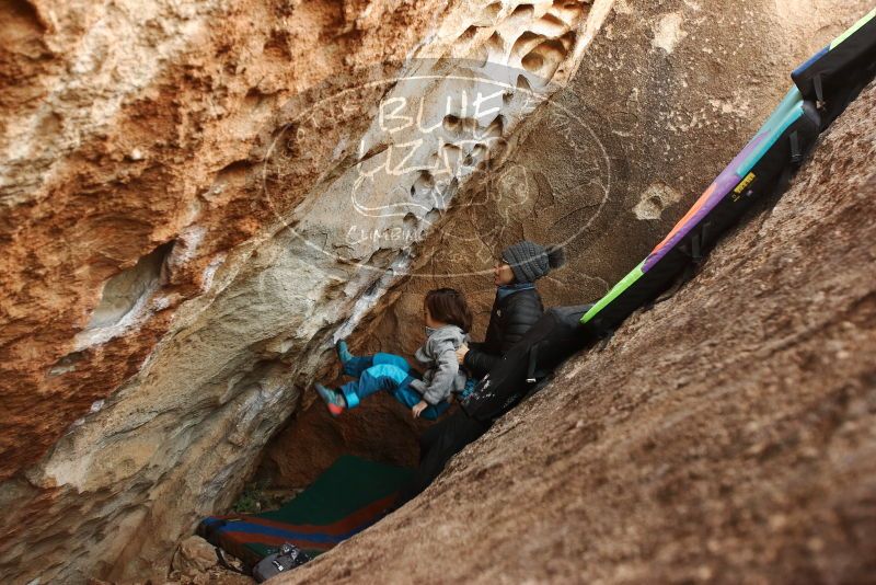 Bouldering in Hueco Tanks on 01/01/2019 with Blue Lizard Climbing and Yoga

Filename: SRM_20190101_1048420.jpg
Aperture: f/3.5
Shutter Speed: 1/200
Body: Canon EOS-1D Mark II
Lens: Canon EF 16-35mm f/2.8 L
