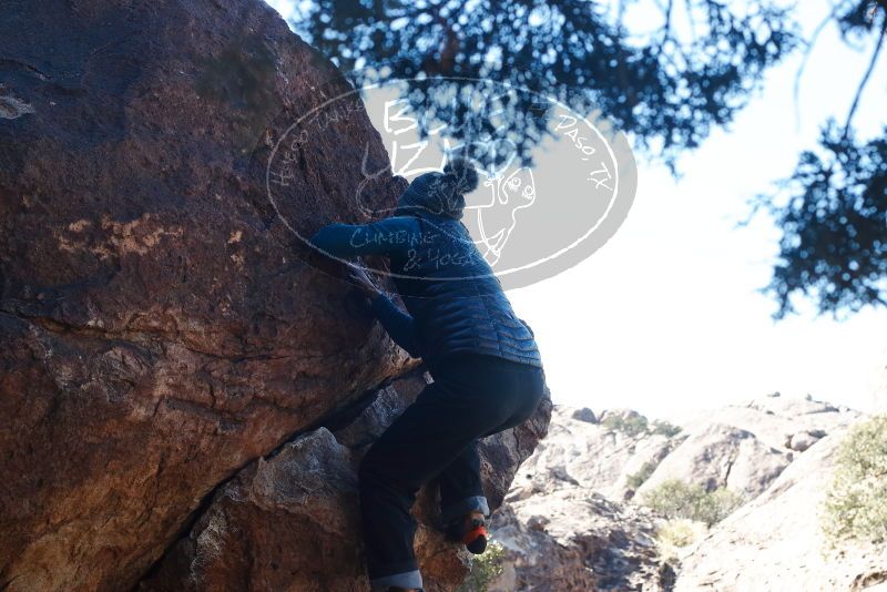 Bouldering in Hueco Tanks on 01/01/2019 with Blue Lizard Climbing and Yoga

Filename: SRM_20190101_1322370.jpg
Aperture: f/7.1
Shutter Speed: 1/250
Body: Canon EOS-1D Mark II
Lens: Canon EF 50mm f/1.8 II