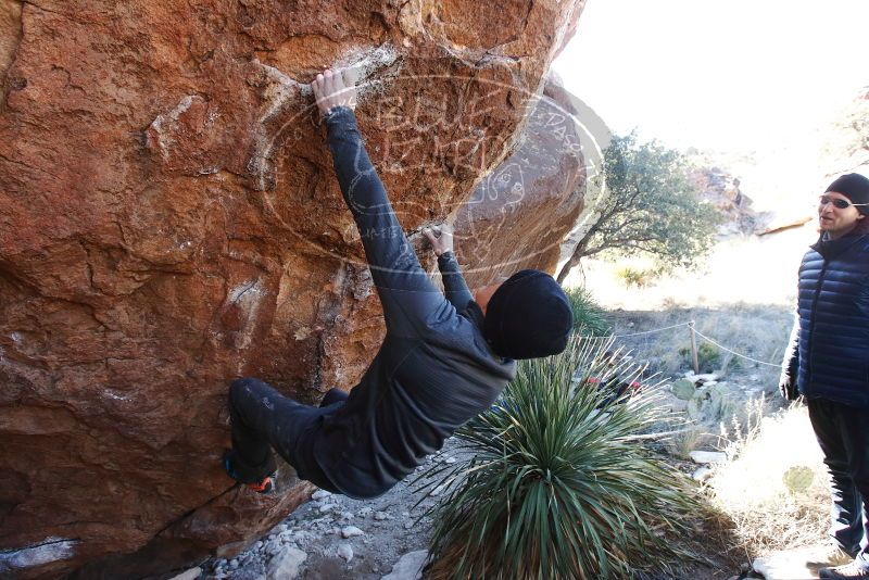 Bouldering in Hueco Tanks on 01/01/2019 with Blue Lizard Climbing and Yoga

Filename: SRM_20190101_1358330.jpg
Aperture: f/6.3
Shutter Speed: 1/250
Body: Canon EOS-1D Mark II
Lens: Canon EF 16-35mm f/2.8 L