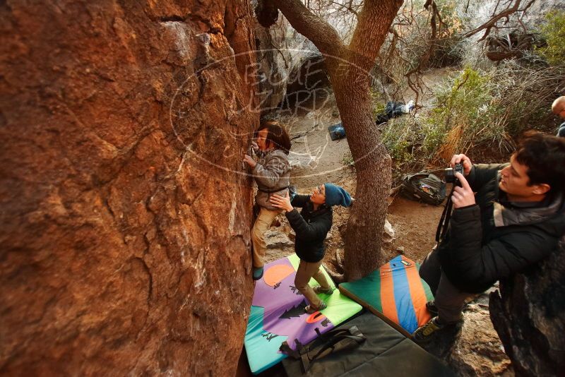 Bouldering in Hueco Tanks on 12/31/2018 with Blue Lizard Climbing and Yoga
Filename: SRM_20181231_1756160.jpg
Aperture: f/2.8
Shutter Speed: 1/125
Body: Canon EOS-1D Mark II
Lens: Canon EF 16-35mm f/2.8 L