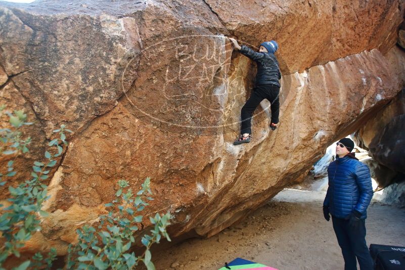 Bouldering in Hueco Tanks on 01/02/2019 with Blue Lizard Climbing and Yoga

Filename: SRM_20190102_1015350.jpg
Aperture: f/2.8
Shutter Speed: 1/640
Body: Canon EOS-1D Mark II
Lens: Canon EF 16-35mm f/2.8 L
