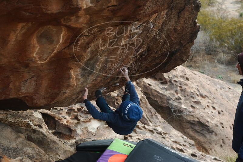 Bouldering in Hueco Tanks on 01/02/2019 with Blue Lizard Climbing and Yoga
Filename: SRM_20190102_1447220.jpg
Aperture: f/5.6
Shutter Speed: 1/320
Body: Canon EOS-1D Mark II
Lens: Canon EF 50mm f/1.8 II