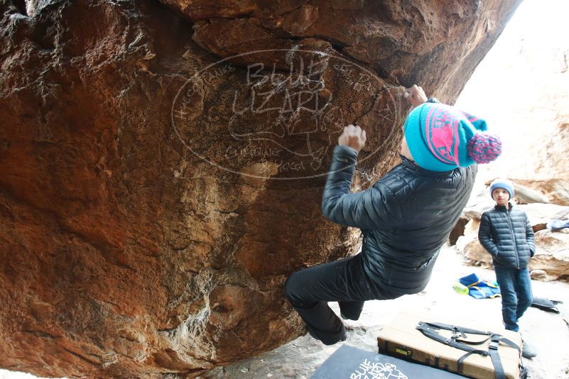 Bouldering in Hueco Tanks on 01/02/2019 with Blue Lizard Climbing and Yoga
Filename: SRM_20190102_1553180.jpg
Aperture: f/2.8
Shutter Speed: 1/200
Body: Canon EOS-1D Mark II
Lens: Canon EF 16-35mm f/2.8 L