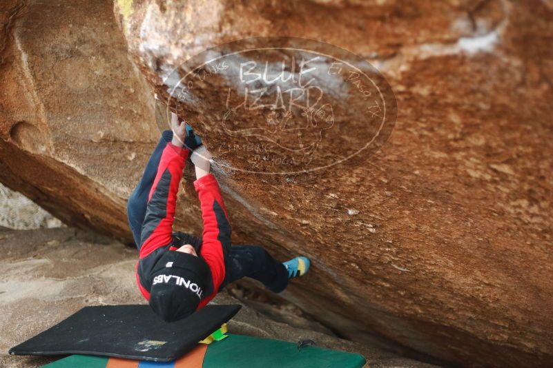 Bouldering in Hueco Tanks on 01/02/2019 with Blue Lizard Climbing and Yoga

Filename: SRM_20190102_1710390.jpg
Aperture: f/2.2
Shutter Speed: 1/250
Body: Canon EOS-1D Mark II
Lens: Canon EF 50mm f/1.8 II