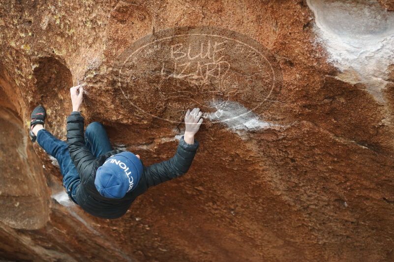 Bouldering in Hueco Tanks on 01/02/2019 with Blue Lizard Climbing and Yoga

Filename: SRM_20190102_1712080.jpg
Aperture: f/2.8
Shutter Speed: 1/250
Body: Canon EOS-1D Mark II
Lens: Canon EF 50mm f/1.8 II