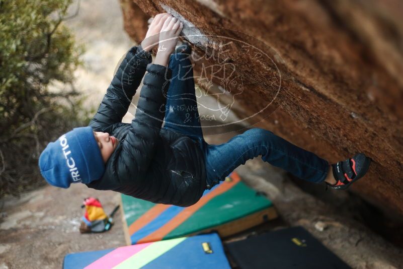 Bouldering in Hueco Tanks on 01/02/2019 with Blue Lizard Climbing and Yoga
Filename: SRM_20190102_1718480.jpg
Aperture: f/2.2
Shutter Speed: 1/320
Body: Canon EOS-1D Mark II
Lens: Canon EF 50mm f/1.8 II