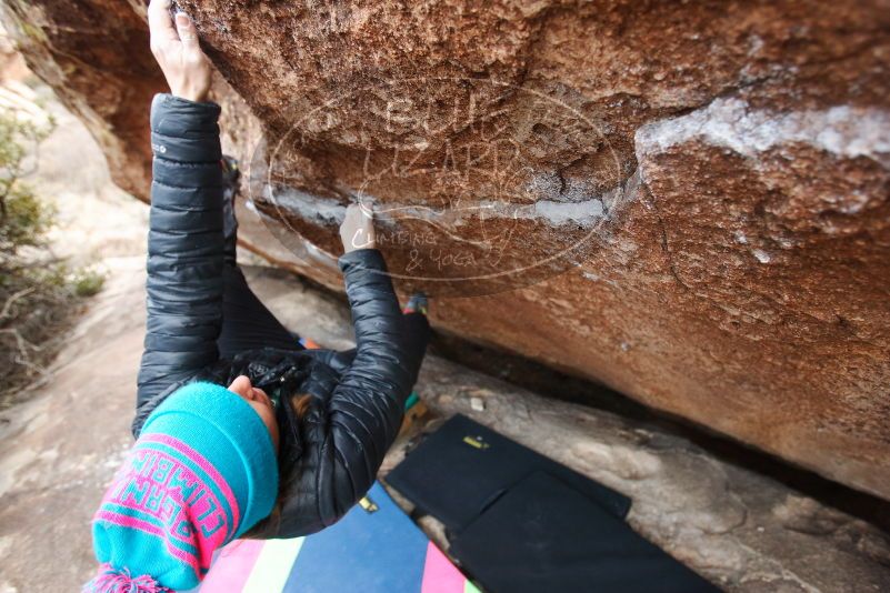 Bouldering in Hueco Tanks on 01/02/2019 with Blue Lizard Climbing and Yoga
Filename: SRM_20190102_1730140.jpg
Aperture: f/3.2
Shutter Speed: 1/160
Body: Canon EOS-1D Mark II
Lens: Canon EF 16-35mm f/2.8 L