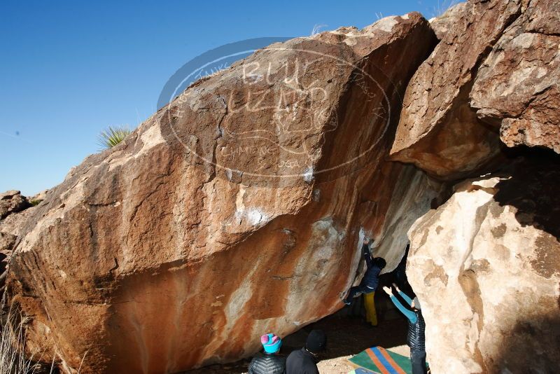 Bouldering in Hueco Tanks on 01/01/2019 with Blue Lizard Climbing and Yoga
Filename: SRM_20190101_1158400.jpg
Aperture: f/8.0
Shutter Speed: 1/250
Body: Canon EOS-1D Mark II
Lens: Canon EF 16-35mm f/2.8 L