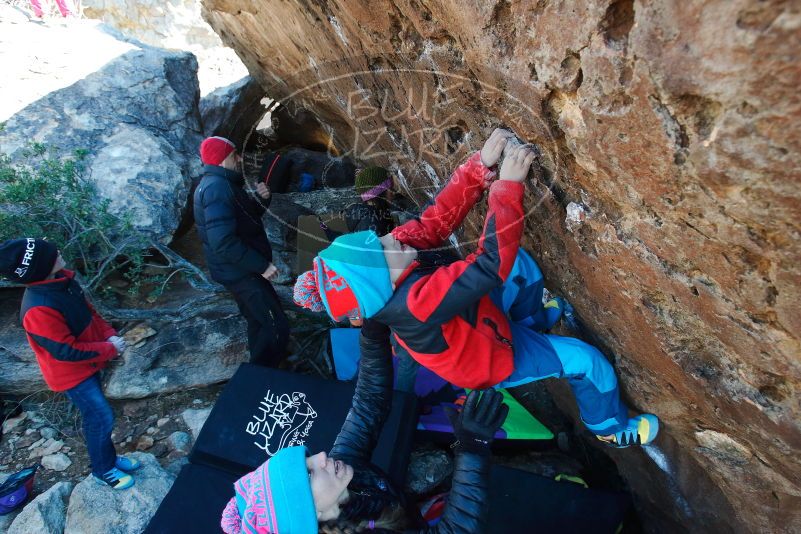 Bouldering in Hueco Tanks on 12/31/2018 with Blue Lizard Climbing and Yoga
Filename: SRM_20181231_1239120.jpg
Aperture: f/5.6
Shutter Speed: 1/250
Body: Canon EOS-1D Mark II
Lens: Canon EF 16-35mm f/2.8 L
