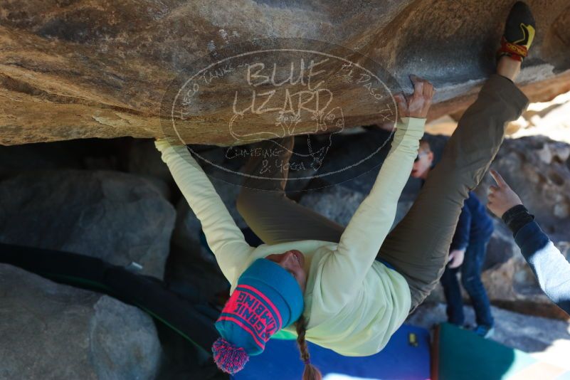 Bouldering in Hueco Tanks on 12/31/2018 with Blue Lizard Climbing and Yoga
Filename: SRM_20181231_1514250.jpg
Aperture: f/4.0
Shutter Speed: 1/640
Body: Canon EOS-1D Mark II
Lens: Canon EF 50mm f/1.8 II