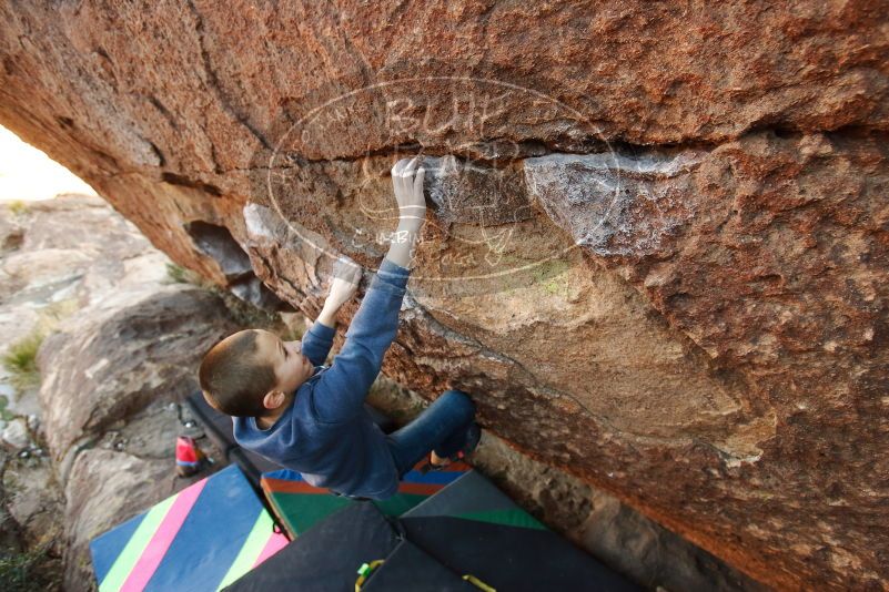 Bouldering in Hueco Tanks on 12/31/2018 with Blue Lizard Climbing and Yoga
Filename: SRM_20181231_1639390.jpg
Aperture: f/4.0
Shutter Speed: 1/250
Body: Canon EOS-1D Mark II
Lens: Canon EF 16-35mm f/2.8 L