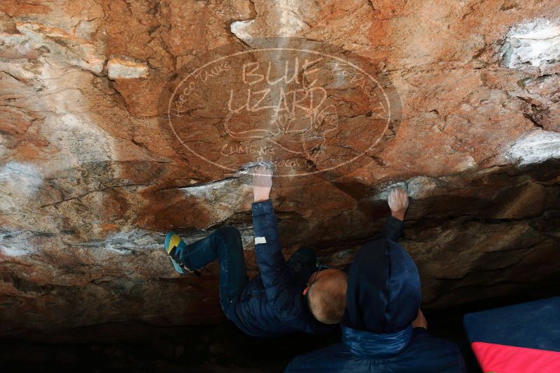 Bouldering in Hueco Tanks on 12/28/2018 with Blue Lizard Climbing and Yoga
Filename: SRM_20181228_1132540.jpg
Aperture: f/8.0
Shutter Speed: 1/250
Body: Canon EOS-1D Mark II
Lens: Canon EF 16-35mm f/2.8 L