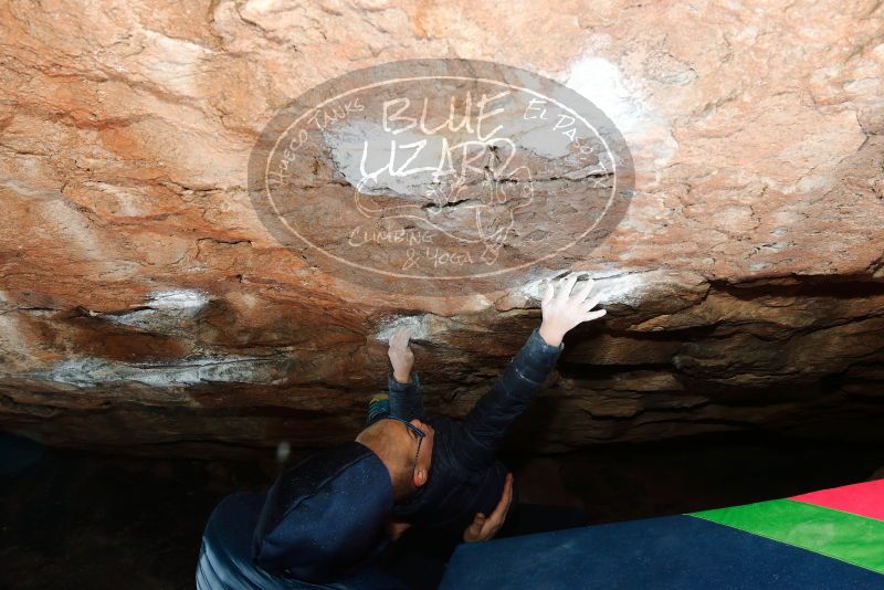 Bouldering in Hueco Tanks on 12/28/2018 with Blue Lizard Climbing and Yoga
Filename: SRM_20181228_1136450.jpg
Aperture: f/8.0
Shutter Speed: 1/250
Body: Canon EOS-1D Mark II
Lens: Canon EF 16-35mm f/2.8 L