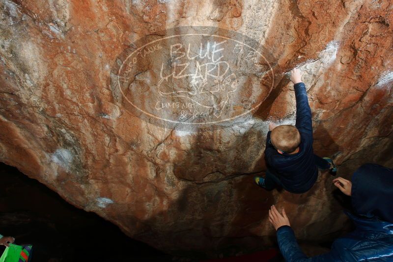 Bouldering in Hueco Tanks on 12/28/2018 with Blue Lizard Climbing and Yoga
Filename: SRM_20181228_1157290.jpg
Aperture: f/8.0
Shutter Speed: 1/250
Body: Canon EOS-1D Mark II
Lens: Canon EF 16-35mm f/2.8 L