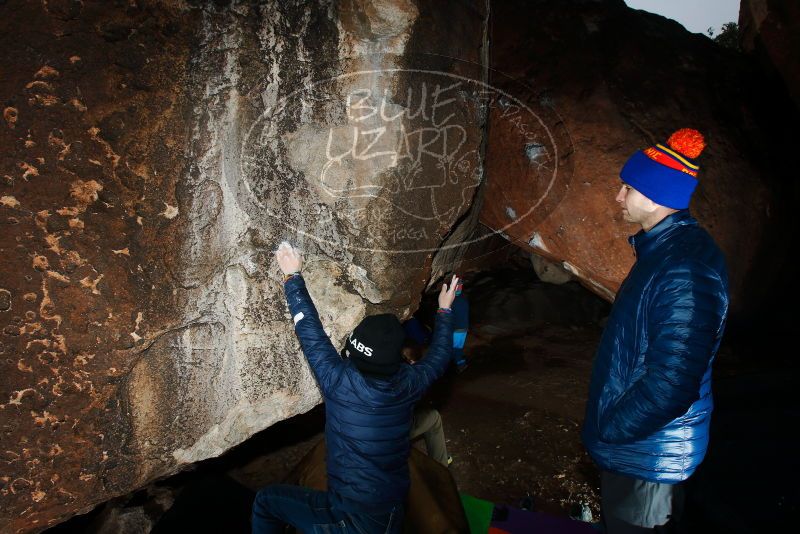 Bouldering in Hueco Tanks on 12/28/2018 with Blue Lizard Climbing and Yoga
Filename: SRM_20181228_1441350.jpg
Aperture: f/8.0
Shutter Speed: 1/250
Body: Canon EOS-1D Mark II
Lens: Canon EF 16-35mm f/2.8 L