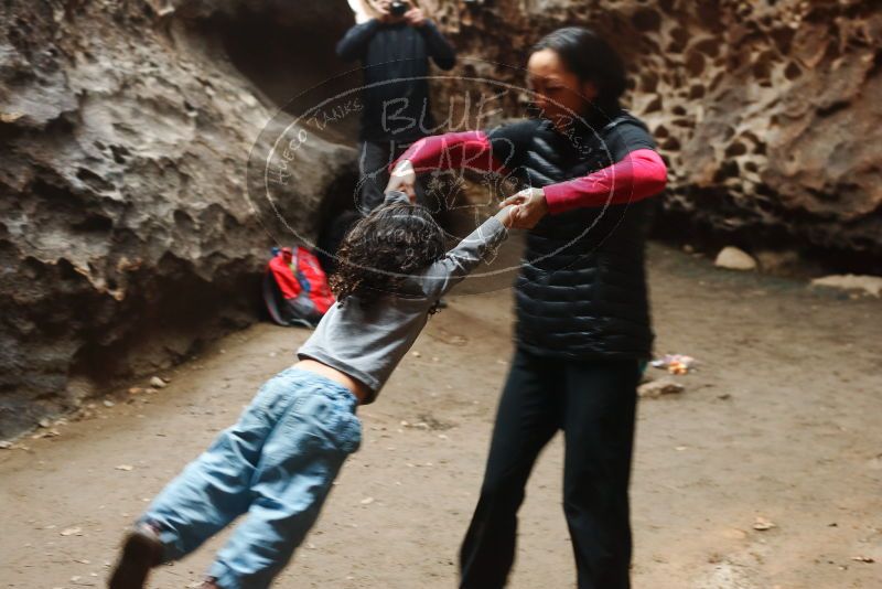 Bouldering in Hueco Tanks on 01/06/2019 with Blue Lizard Climbing and Yoga
Filename: SRM_20190106_1157160.jpg
Aperture: f/4.5
Shutter Speed: 1/100
Body: Canon EOS-1D Mark II
Lens: Canon EF 50mm f/1.8 II