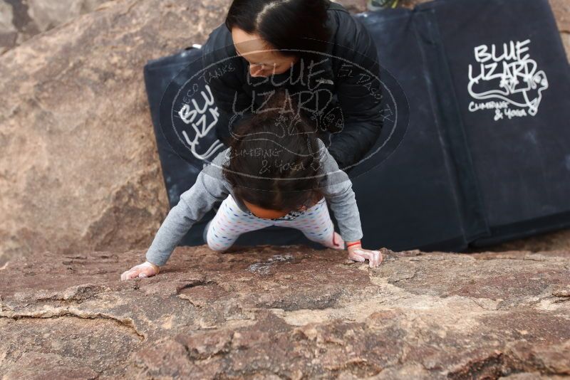 Bouldering in Hueco Tanks on 01/06/2019 with Blue Lizard Climbing and Yoga
Filename: SRM_20190106_1458440.jpg
Aperture: f/4.0
Shutter Speed: 1/320
Body: Canon EOS-1D Mark II
Lens: Canon EF 16-35mm f/2.8 L