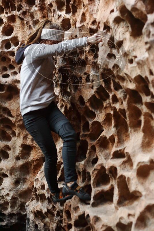 Bouldering in Hueco Tanks on 01/13/2019 with Blue Lizard Climbing and Yoga

Filename: SRM_20190113_1619520.jpg
Aperture: f/2.8
Shutter Speed: 1/100
Body: Canon EOS-1D Mark II
Lens: Canon EF 50mm f/1.8 II