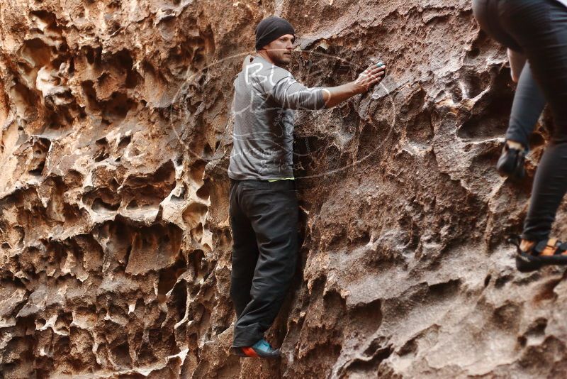 Bouldering in Hueco Tanks on 01/13/2019 with Blue Lizard Climbing and Yoga
Filename: SRM_20190113_1622100.jpg
Aperture: f/2.8
Shutter Speed: 1/60
Body: Canon EOS-1D Mark II
Lens: Canon EF 50mm f/1.8 II