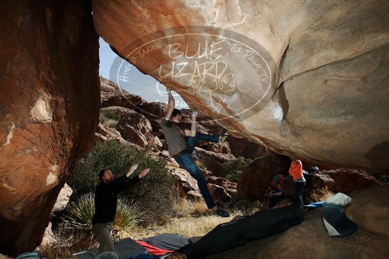 Bouldering in Hueco Tanks on 01/14/2019 with Blue Lizard Climbing and Yoga

Filename: SRM_20190114_1408420.jpg
Aperture: f/8.0
Shutter Speed: 1/250
Body: Canon EOS-1D Mark II
Lens: Canon EF 16-35mm f/2.8 L