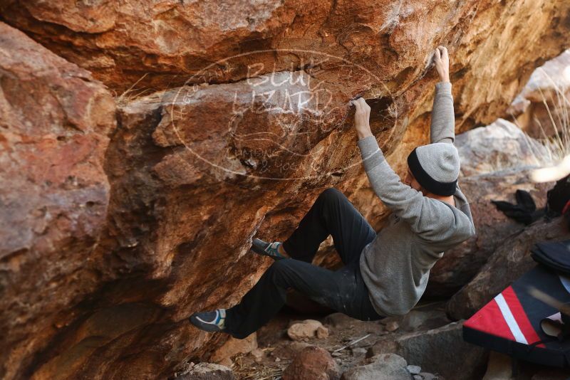 Bouldering in Hueco Tanks on 01/14/2019 with Blue Lizard Climbing and Yoga
Filename: SRM_20190114_1110310.jpg
Aperture: f/2.8
Shutter Speed: 1/250
Body: Canon EOS-1D Mark II
Lens: Canon EF 50mm f/1.8 II