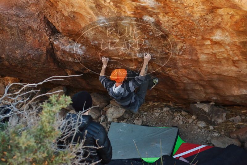 Bouldering in Hueco Tanks on 01/14/2019 with Blue Lizard Climbing and Yoga

Filename: SRM_20190114_1115210.jpg
Aperture: f/2.8
Shutter Speed: 1/250
Body: Canon EOS-1D Mark II
Lens: Canon EF 50mm f/1.8 II