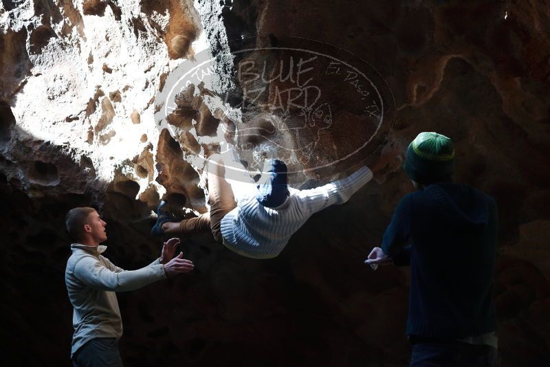 Bouldering in Hueco Tanks on 01/18/2019 with Blue Lizard Climbing and Yoga

Filename: SRM_20190118_1317110.jpg
Aperture: f/2.8
Shutter Speed: 1/1000
Body: Canon EOS-1D Mark II
Lens: Canon EF 50mm f/1.8 II