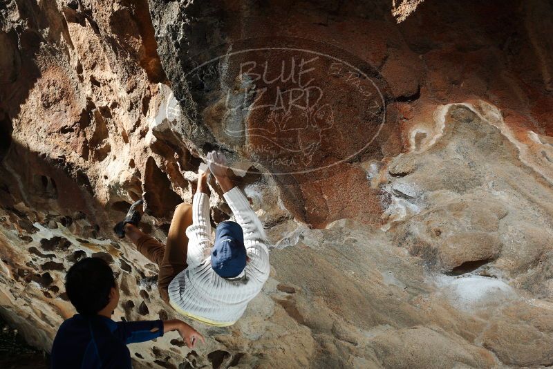 Bouldering in Hueco Tanks on 01/18/2019 with Blue Lizard Climbing and Yoga

Filename: SRM_20190118_1325230.jpg
Aperture: f/6.3
Shutter Speed: 1/250
Body: Canon EOS-1D Mark II
Lens: Canon EF 50mm f/1.8 II