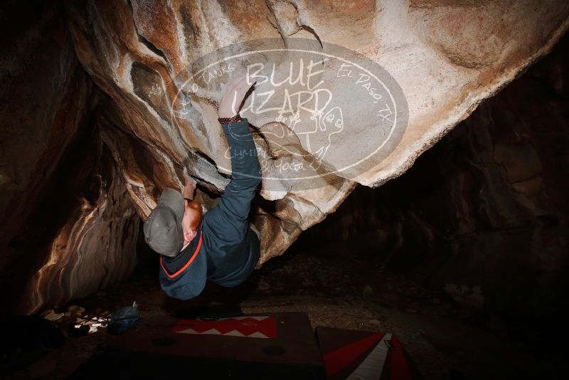 Bouldering in Hueco Tanks on 01/18/2019 with Blue Lizard Climbing and Yoga

Filename: SRM_20190118_1409270.jpg
Aperture: f/8.0
Shutter Speed: 1/250
Body: Canon EOS-1D Mark II
Lens: Canon EF 16-35mm f/2.8 L