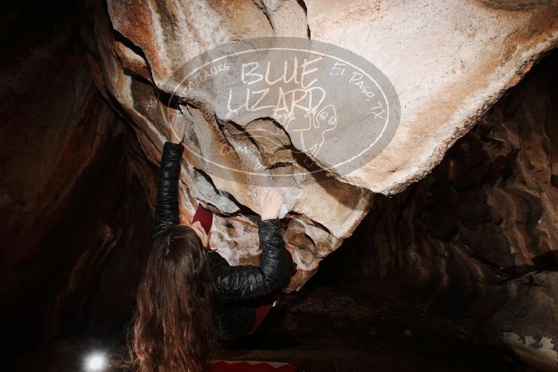 Bouldering in Hueco Tanks on 01/18/2019 with Blue Lizard Climbing and Yoga
Filename: SRM_20190118_1420150.jpg
Aperture: f/8.0
Shutter Speed: 1/250
Body: Canon EOS-1D Mark II
Lens: Canon EF 16-35mm f/2.8 L