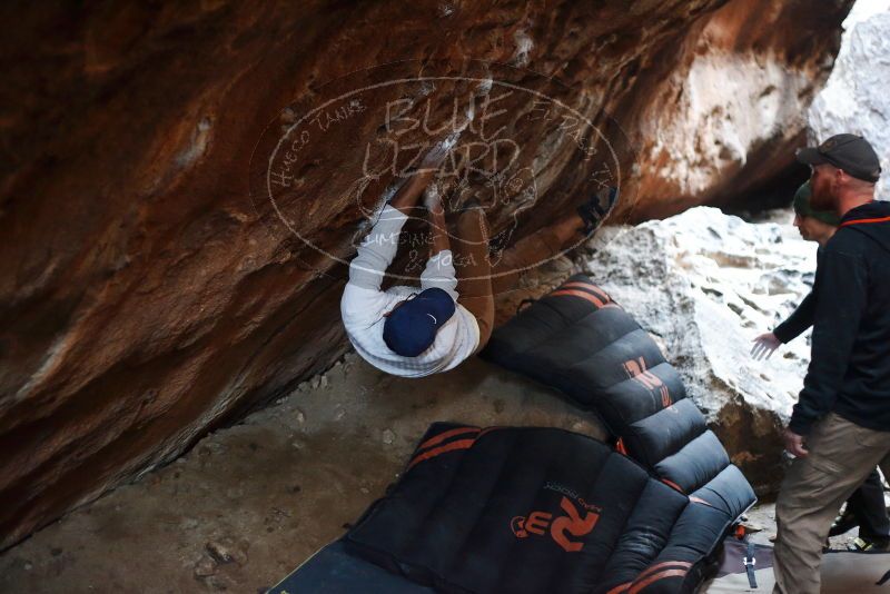 Bouldering in Hueco Tanks on 01/18/2019 with Blue Lizard Climbing and Yoga
Filename: SRM_20190118_1602050.jpg
Aperture: f/2.2
Shutter Speed: 1/125
Body: Canon EOS-1D Mark II
Lens: Canon EF 50mm f/1.8 II