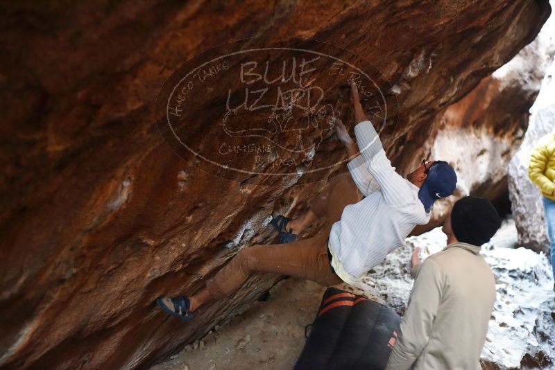 Bouldering in Hueco Tanks on 01/18/2019 with Blue Lizard Climbing and Yoga
Filename: SRM_20190118_1609130.jpg
Aperture: f/2.2
Shutter Speed: 1/100
Body: Canon EOS-1D Mark II
Lens: Canon EF 50mm f/1.8 II