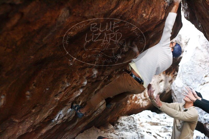 Bouldering in Hueco Tanks on 01/18/2019 with Blue Lizard Climbing and Yoga
Filename: SRM_20190118_1611150.jpg
Aperture: f/2.8
Shutter Speed: 1/160
Body: Canon EOS-1D Mark II
Lens: Canon EF 50mm f/1.8 II