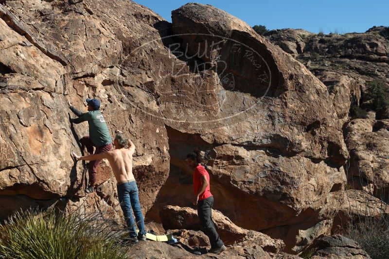 Bouldering in Hueco Tanks on 01/19/2019 with Blue Lizard Climbing and Yoga

Filename: SRM_20190119_1111010.jpg
Aperture: f/6.3
Shutter Speed: 1/250
Body: Canon EOS-1D Mark II
Lens: Canon EF 50mm f/1.8 II