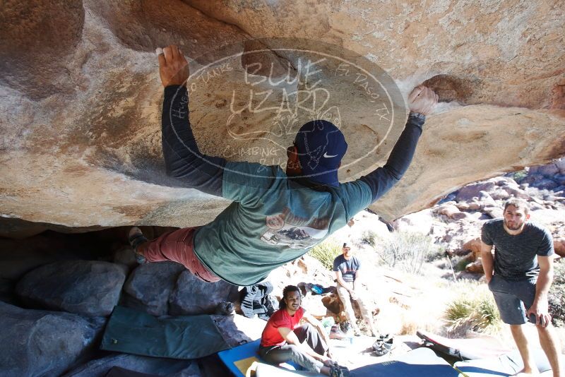 Bouldering in Hueco Tanks on 01/19/2019 with Blue Lizard Climbing and Yoga
Filename: SRM_20190119_1229160.jpg
Aperture: f/5.6
Shutter Speed: 1/320
Body: Canon EOS-1D Mark II
Lens: Canon EF 16-35mm f/2.8 L
